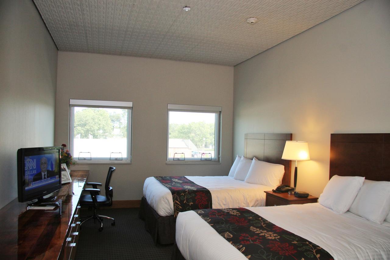 Watercrest Hotel And Conference Center Howard Екстериор снимка
